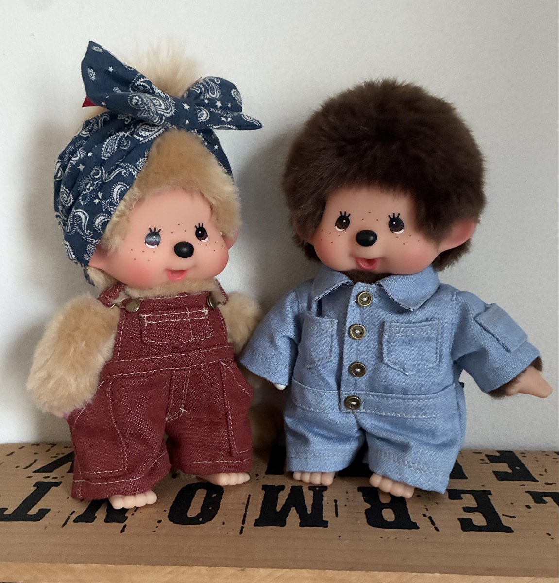 aliboku's tweet photo. モンチッチ　新作。
一味違うカラーデニムで❤️🩵

#Monchhichi
#萌趣趣
#มอนชิชิ
#KIKI
#モンコス https://t.co/qNZwwLmGqq
