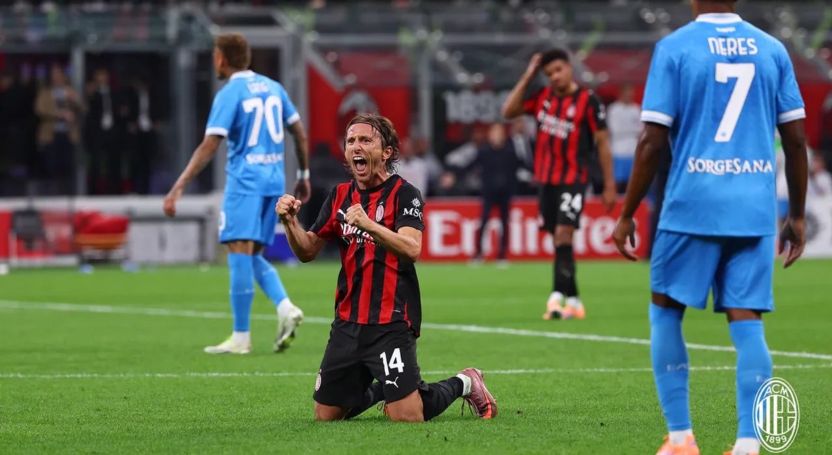 Sleeper AC Milan tweet media