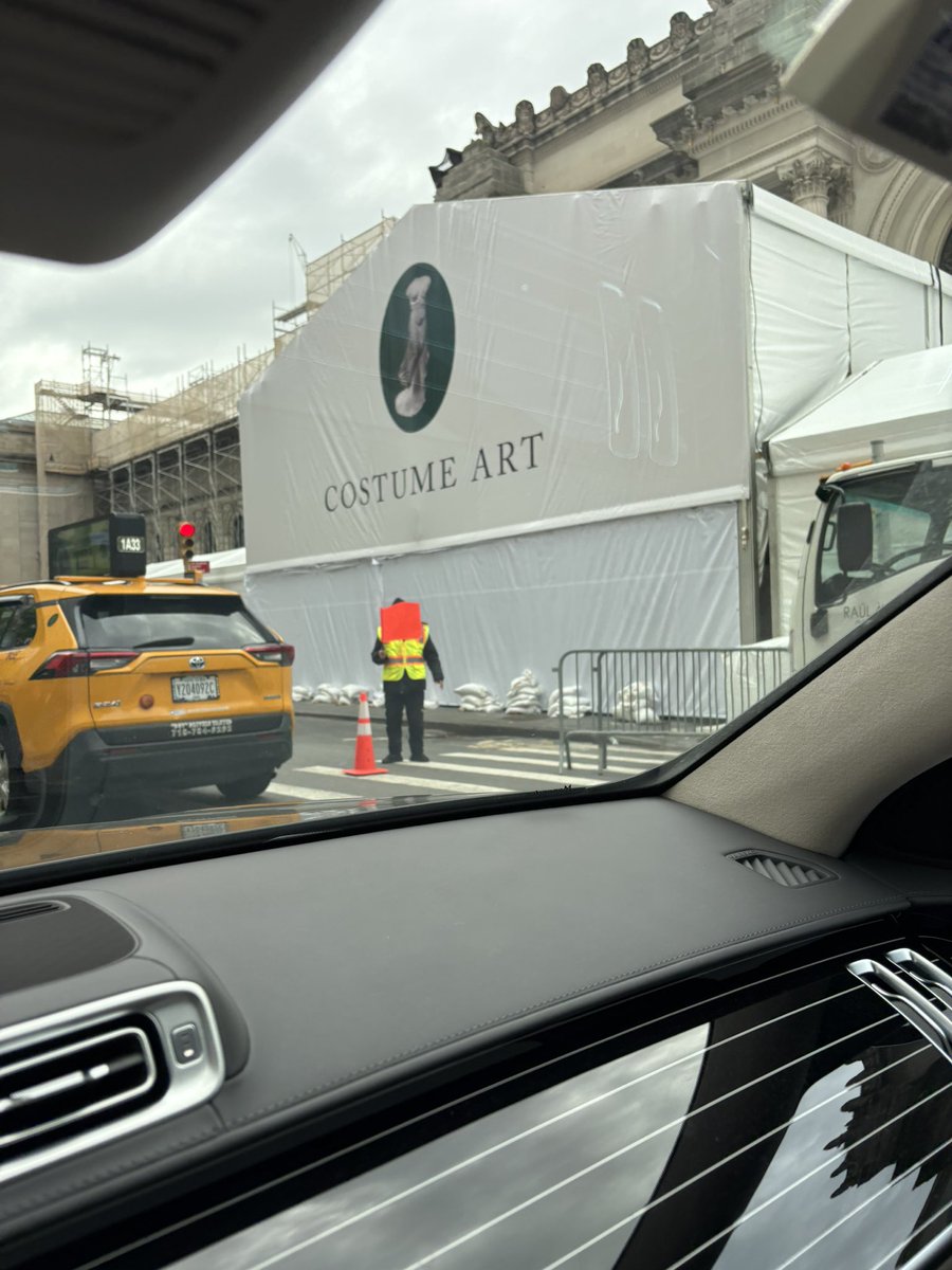 Beyoncé Access tweet media