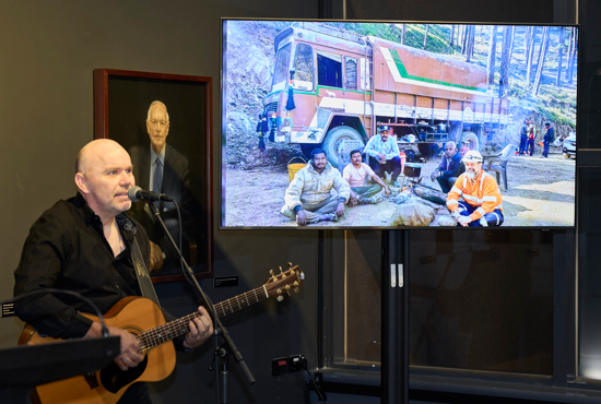 VictorianBar's tweet photo. Victorian barrister and world-renowned tunnelling expert Professor Arnold Dix has been immortalised on canvas and in song. https://t.co/oi9DG281iy https://t.co/eevdzlrxxA