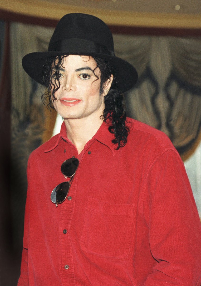 Complex's tweet image. Michael Jackson’s streams have surged following the Michael biopic, with his songs pulling about 47.9 million U.S. streams during opening weekend, a 116% increase from the week before. 

His catalog had already been rising, hitting 50.6 million and 55.3 million streams in the