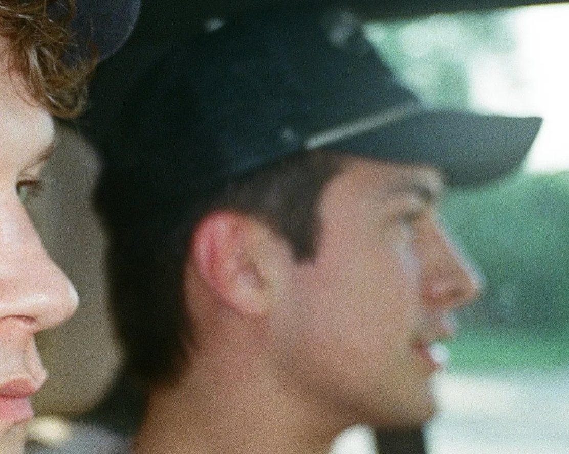 puckworm's tweet photo. Lover's Spit   ☾   Ch1, 6.8k words

contains:
- egregious use of obvious metaphor
- autistic shane hollander
- ilya rozanov god believer
- sappy love 
- boys being boys (positive)
- intellectual conversation between two hockey players
- a trip to urgent care
- a kayak
- a wasp https://t.co/0m0LxOu57l