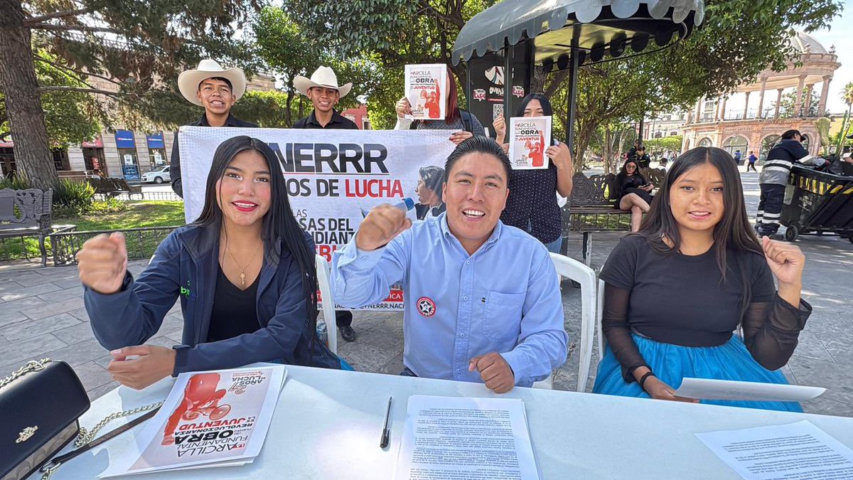 Justinocer's tweet photo. La FNERRR de Durango estará presente en el 27 aniversario de nuestra federación, nuestro compromiso es con y para los estudiantes más desprotegidos y mientras la educación no sea de calidad aquí estará la FNERRR para luchar. 🔥💪🏼📚

#FNERRRFestejaAniversarios
@FNERRR_NACIONAL https://t.co/4LLLV6HVQQ