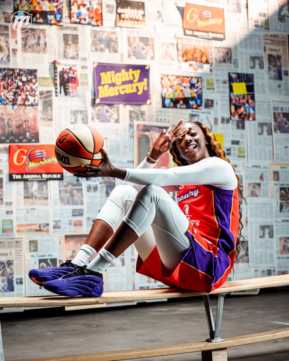 PhoenixMercury's tweet photo. Main character, no extras. https://t.co/KJegcWwD9p