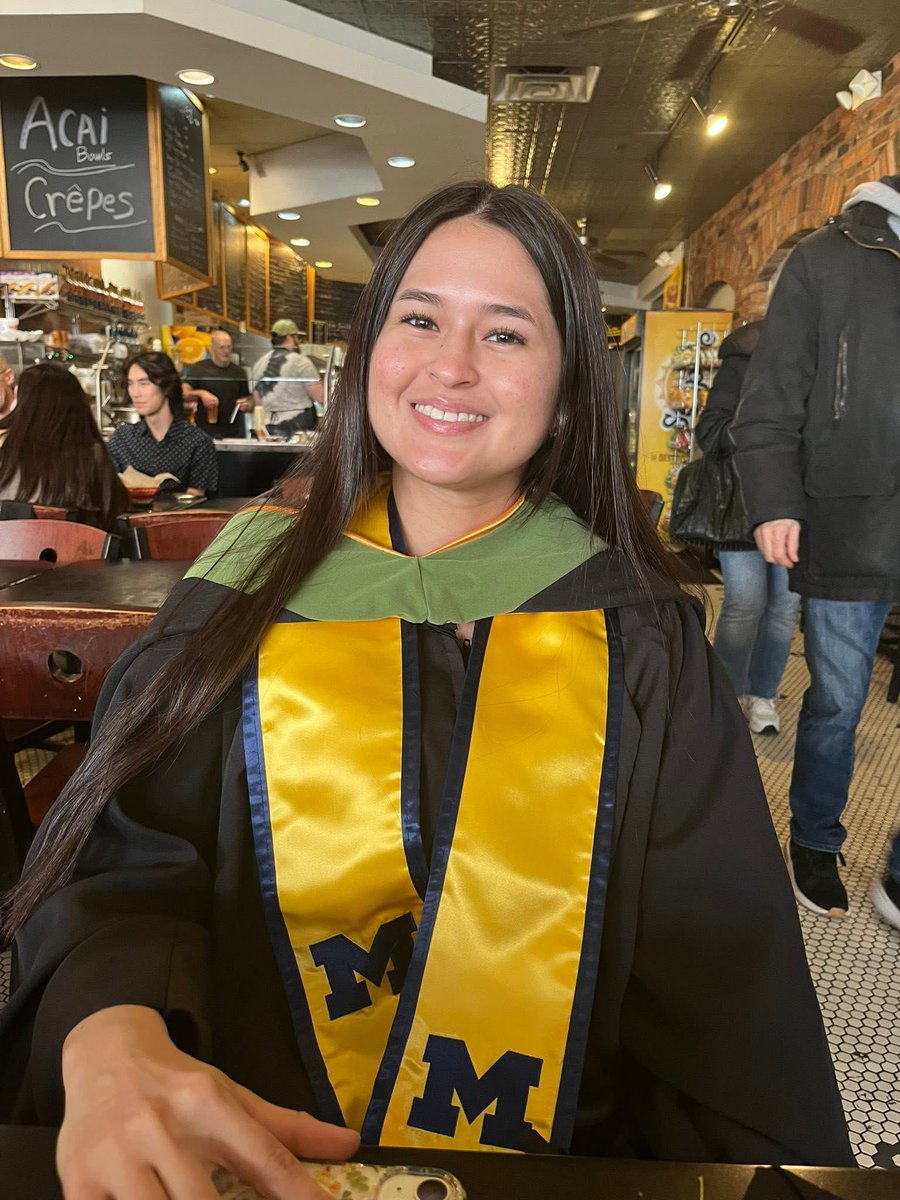 CyLakesSoftball's tweet photo. Beyond proud of one of my 2020 kiddos! Layla Lynch was a phenomenal softball player, incredible human being,&amp; one of the brightest! Keep shining &amp; reaching for the stars Layla! #TheStandard #WAWG #OnceASpartanAlwaysASpartan #BrownIvyGrad #MastereditatMichigan @lakes_athletics https://t.co/fTcTizQwIm