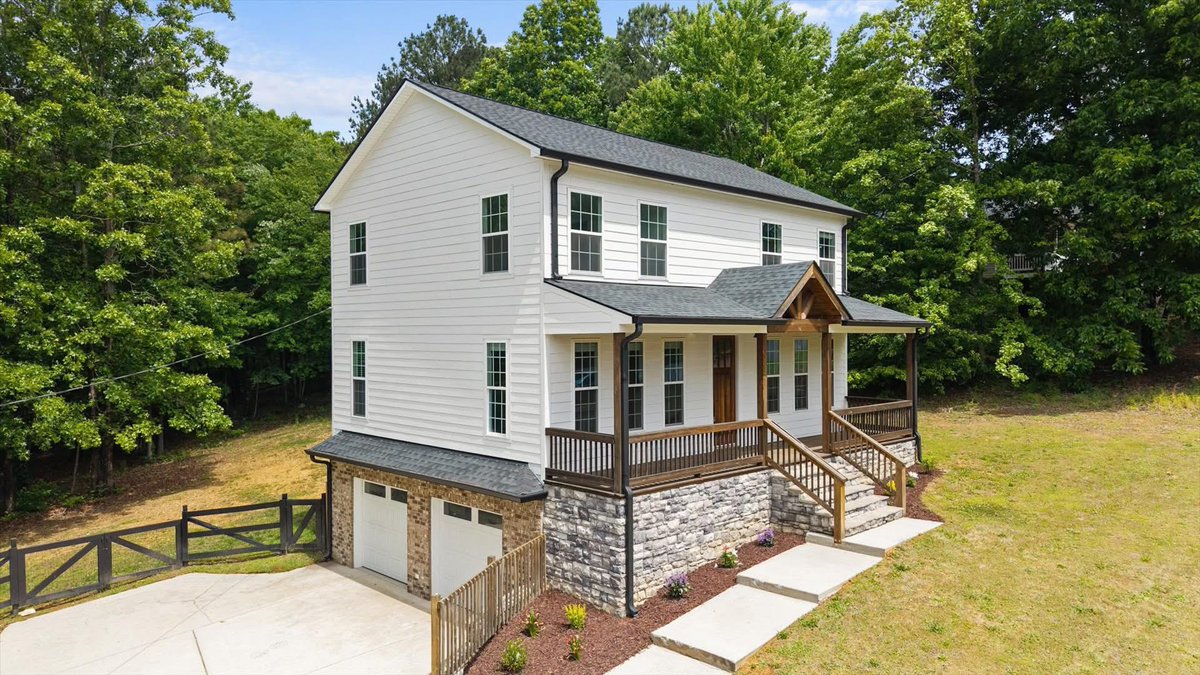 TrittRealty's tweet photo. ✨Just Listed in Lindale!✨

Welcome to 253 Mulberry Lane SE... where charm, comfort come together on 1.2 beautiful acres with no HOA.

✔3 Bedrooms and 2.5 Bathrooms
✔Rocking chair front porch
✔ Fenced-in backyard
✔Unfinished Basement

https://t.co/xH5XfK9LlE https://t.co/3J5oA4ef3s