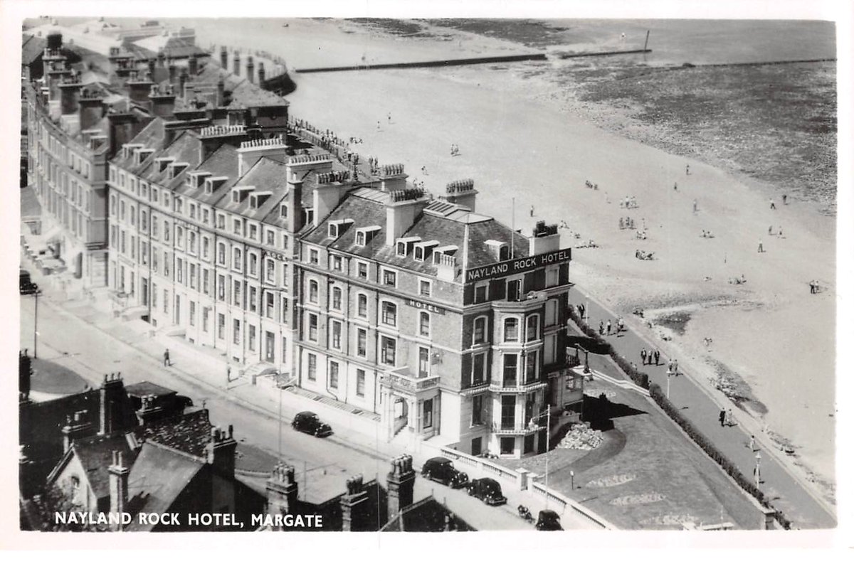 UKOLDPOSTCARDS's tweet photo. Great original vintage Postcard of Margate in the 1960's
If you are interested in local history or old postcards and collectables why not go to the Margate Postcard and Collectors Fair which is on  Saturday 9th May at the Union Church, Union Crescent, Margate. https://t.co/OZeoLm7mpL
