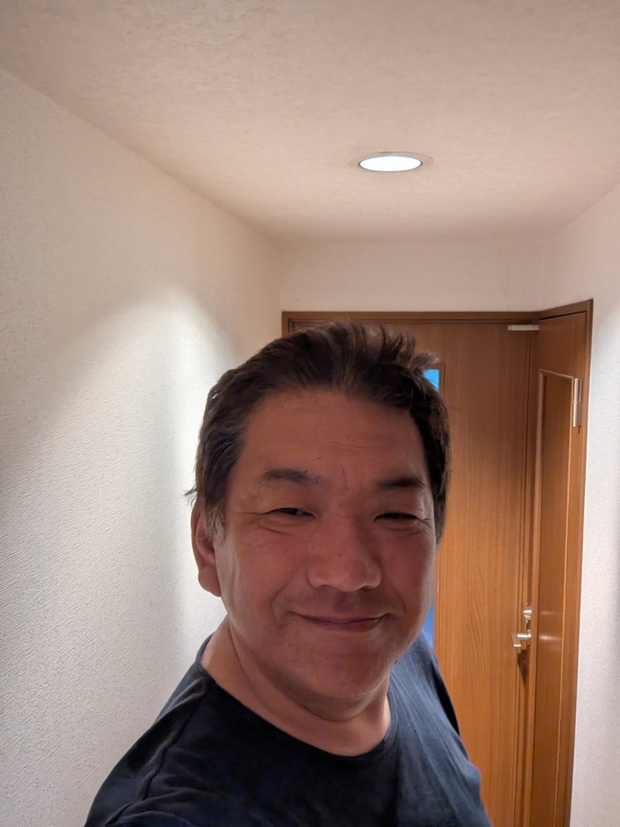 クラッチ tweet media