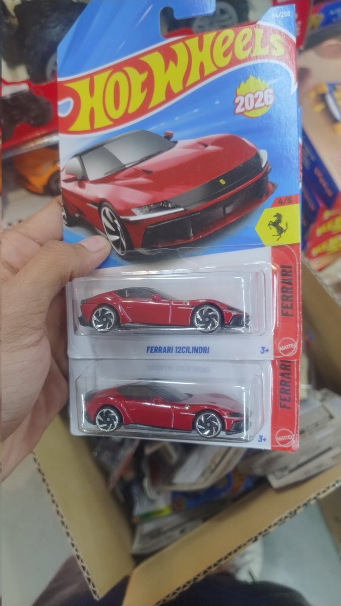 Utkarsh_a113's tweet image. My hotwheels collection as of now screams Ford vs Ferrari 
#collector #hotwheels #ford #ferrari #diecast