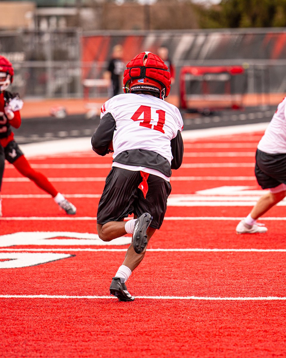 EWUFootball's tweet image. #GoEags #EKG