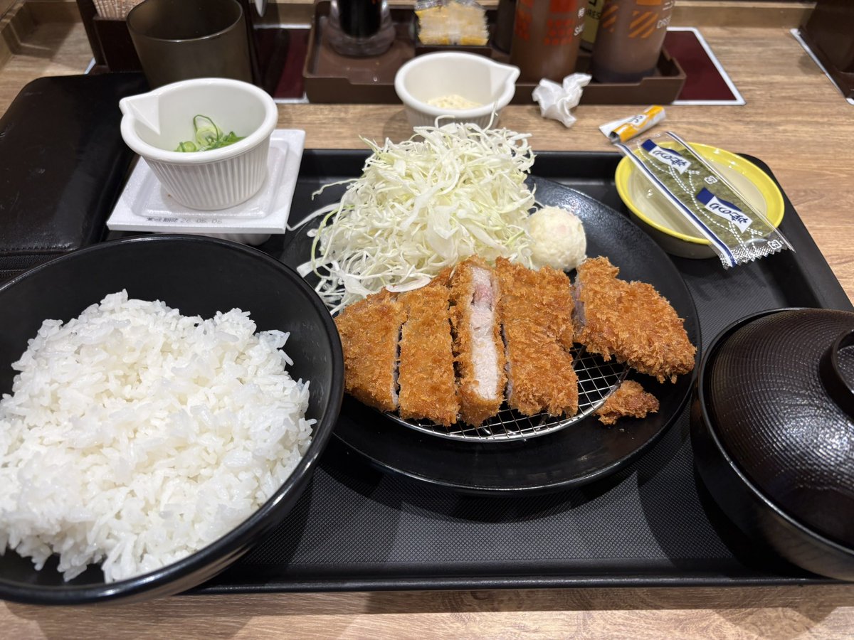 ひま tweet media
