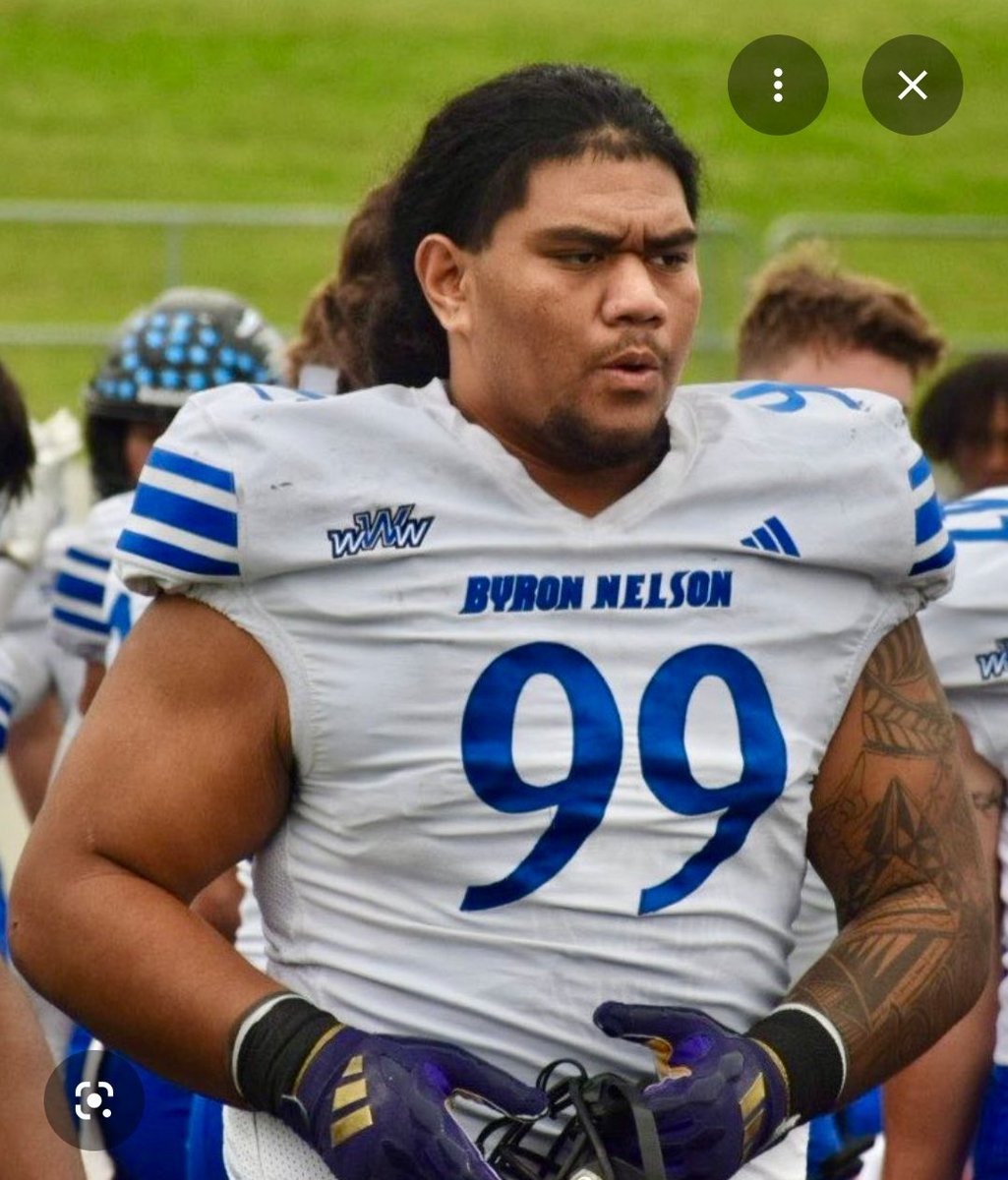 JesseGarciasae1's tweet image. Boom !!! UCLA lands massive 4 ⭐ DL George Toia out of the stage of Texas. The 6'2 300 lb Toia is the #3 ranked DL in Texas and the #11 ranked DL nationally according to 247. 
@UCLAFBRecruit @UCLAFootball #ucla #bruins
🐻🐻🐻🐻 4's up