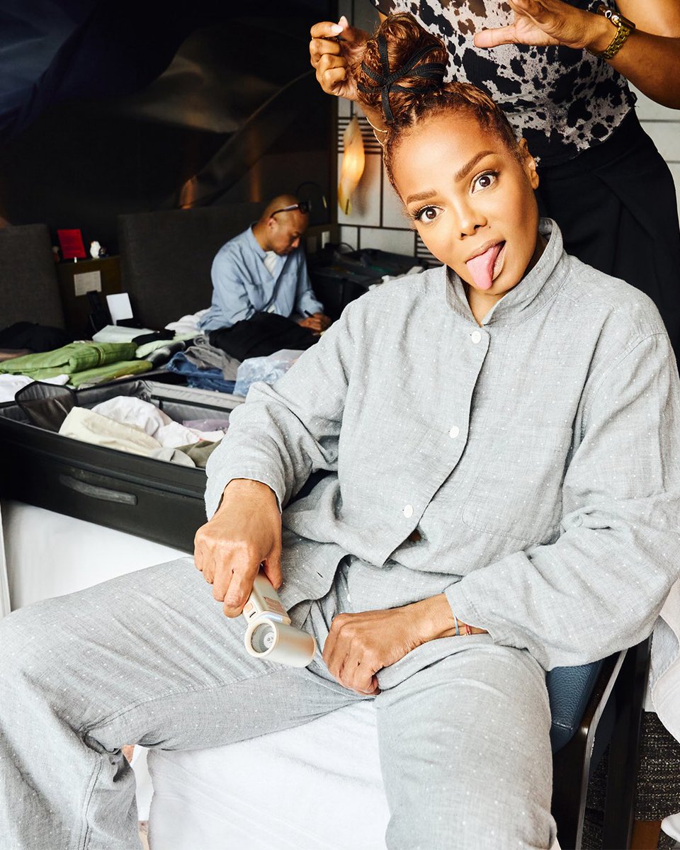 Janet Jackson tweet media
