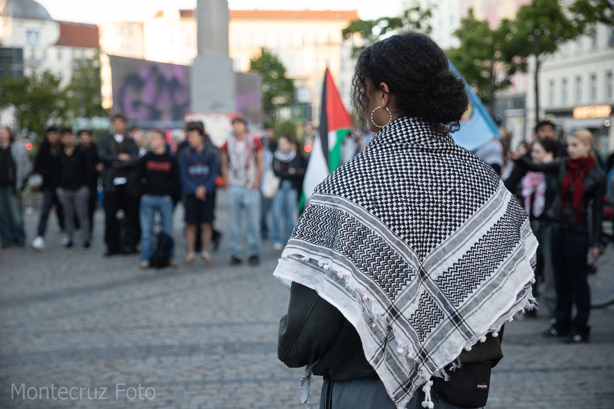Montecruzfoto's tweet photo. 30.04.2026 Berlin. Young activists gathered at Hermannplatz to protest against the interception of several ships and the detention of members of the international Flotilla to Gaza by the Israeli government in international waters. 

#B3004 #GlobalSumudFlotilla #berlinprotests https://t.co/zDoM5n9wNz