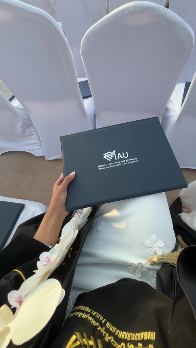 rilxz0's tweet photo. الحمدلله على حلمٍ طال انتظاره… ��أصبح حقيقة 🥹🎓 https://t.co/rc1ZopWc7G