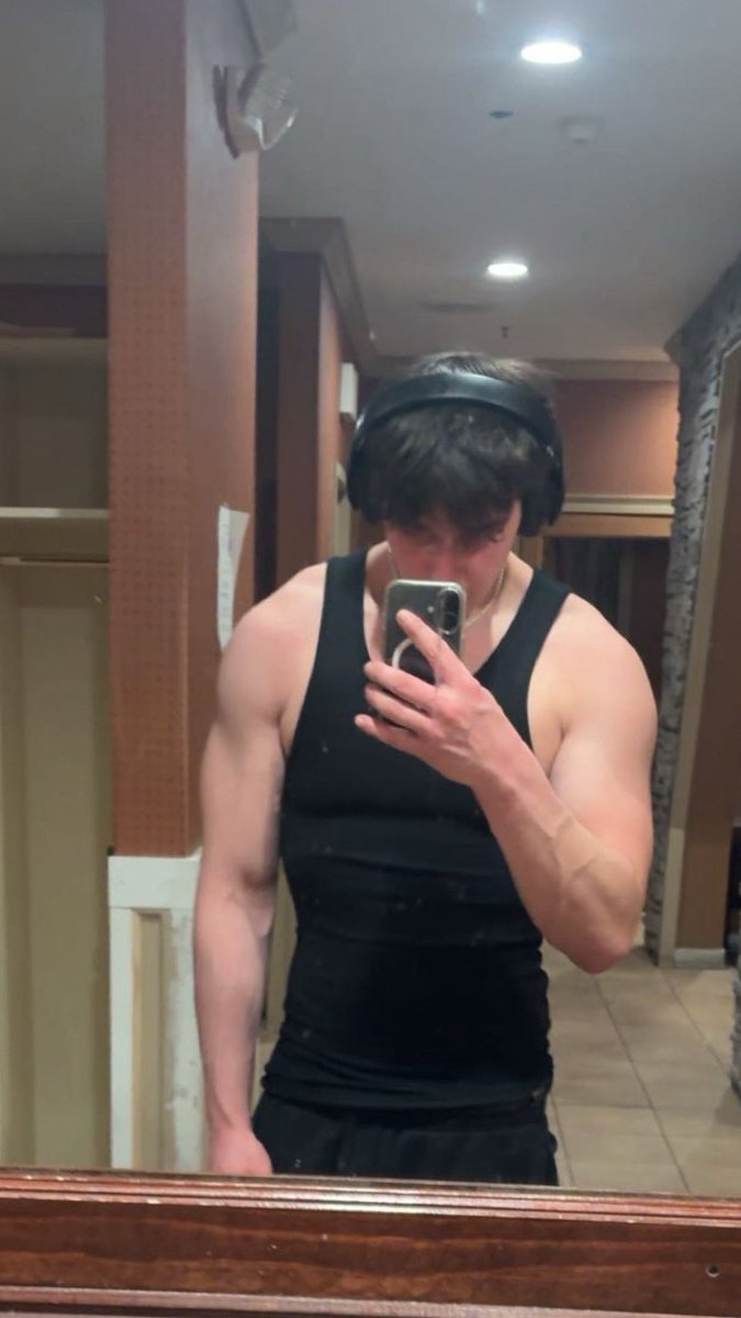 Alpha Jake tweet media