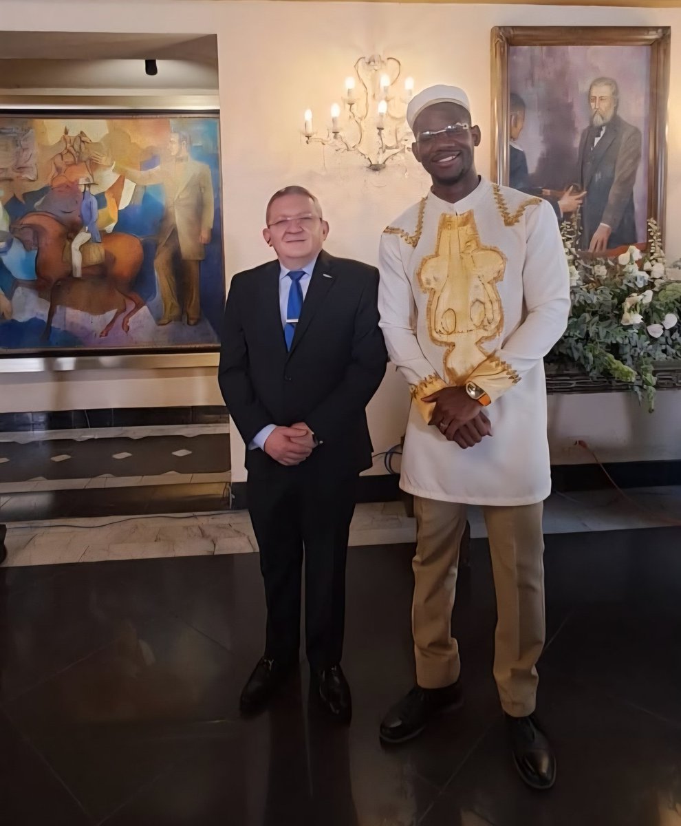 En los Premios Herencia Africana 2026, conmemoramos 229 años de la llegada de nuestros pueblos afrodescendientes a Honduras.
Hoy rendimos homenaje a su historia, resiliencia y extraordinario aporte a nuestra identidad nacional.

Reconocer su legado es también comprometernos con