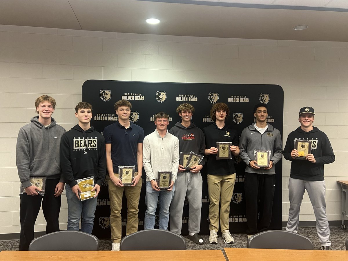 SHSBasketballGB's tweet photo. 2026 Boys Basketball Awards Banquet: 

Newcomer Award- Camden Thoman
Golden Bear Award- Nick Fischer 
Most Improved- Gavin Hall/Cole Schene
Defensive POY- Brody Runnebohm
GUTS- Gavin Reed 

#GoBears 🐻🏀 https://t.co/vrNAMYoEak