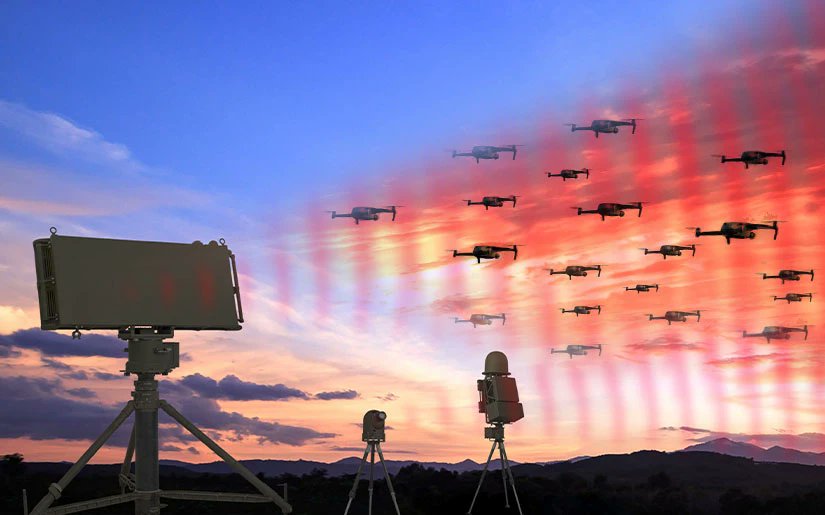 KOMARMIES's tweet image. 🇫🇷🇲🇦 Recent exercise "Koumya" took place in the Moroccan desert, involving elements of the #French Armed Forces Artillery School 🇫🇷 and the 16th Royal Moroccan #Artillery Group and the 11th Marine Artillery Regiment 🇲🇦
This exercise focused on surface-to-air maneuvers and the use