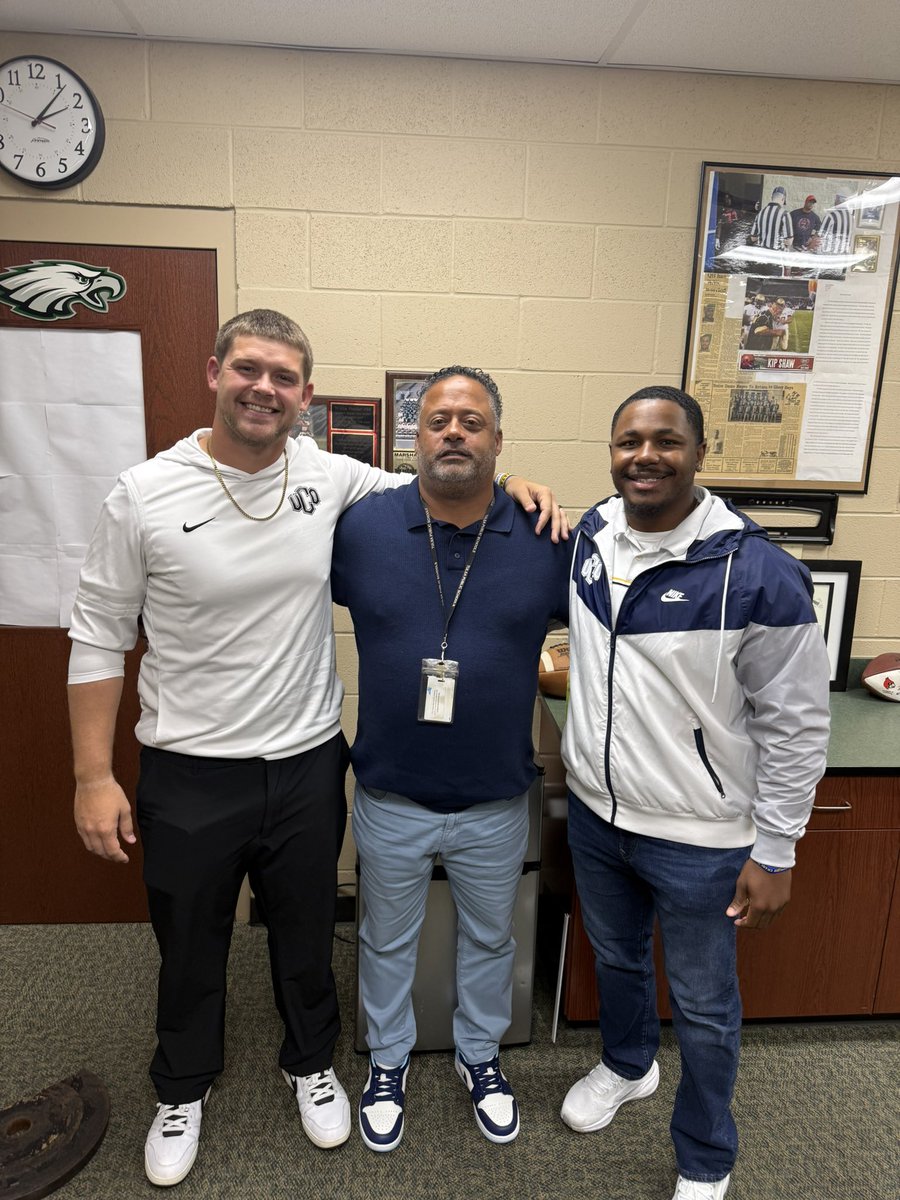 EdisonPrepFB's tweet photo. Edison Prep Football wants to THANK Coach Cody Swanson @coach_swanson1 and Devin Johnston @coachjohnston21 from The University of Central Oklahoma @UCObronchofb for coming by to talk about our great student athletes!! https://t.co/NscdSGH2eM