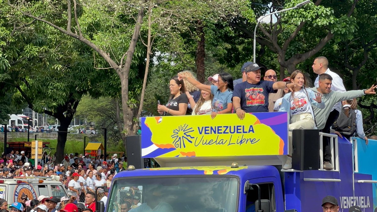 Ministerio del Poder Popular para las Comunas tweet media