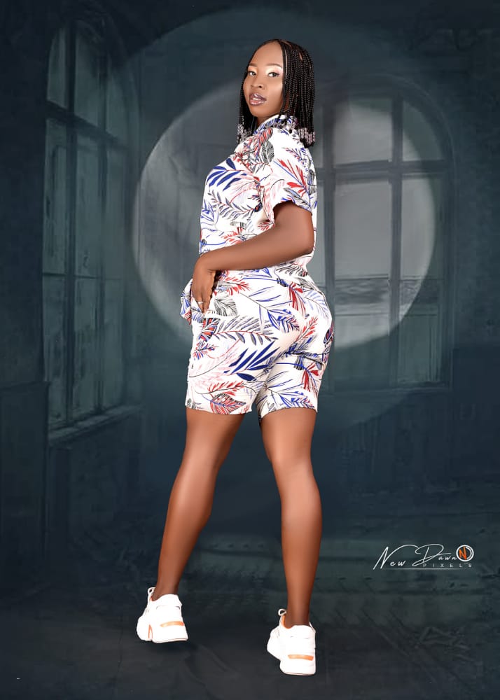 urlove_n7's tweet image. I'm “+1 today 🎂✨
Grateful for life, growth, and everything in between.
This new chapter? I’m coming bigger, better, and unstoppable.” wishes me well friends it's my birthday 🎂🎂 
#birthday #Birthdaywish