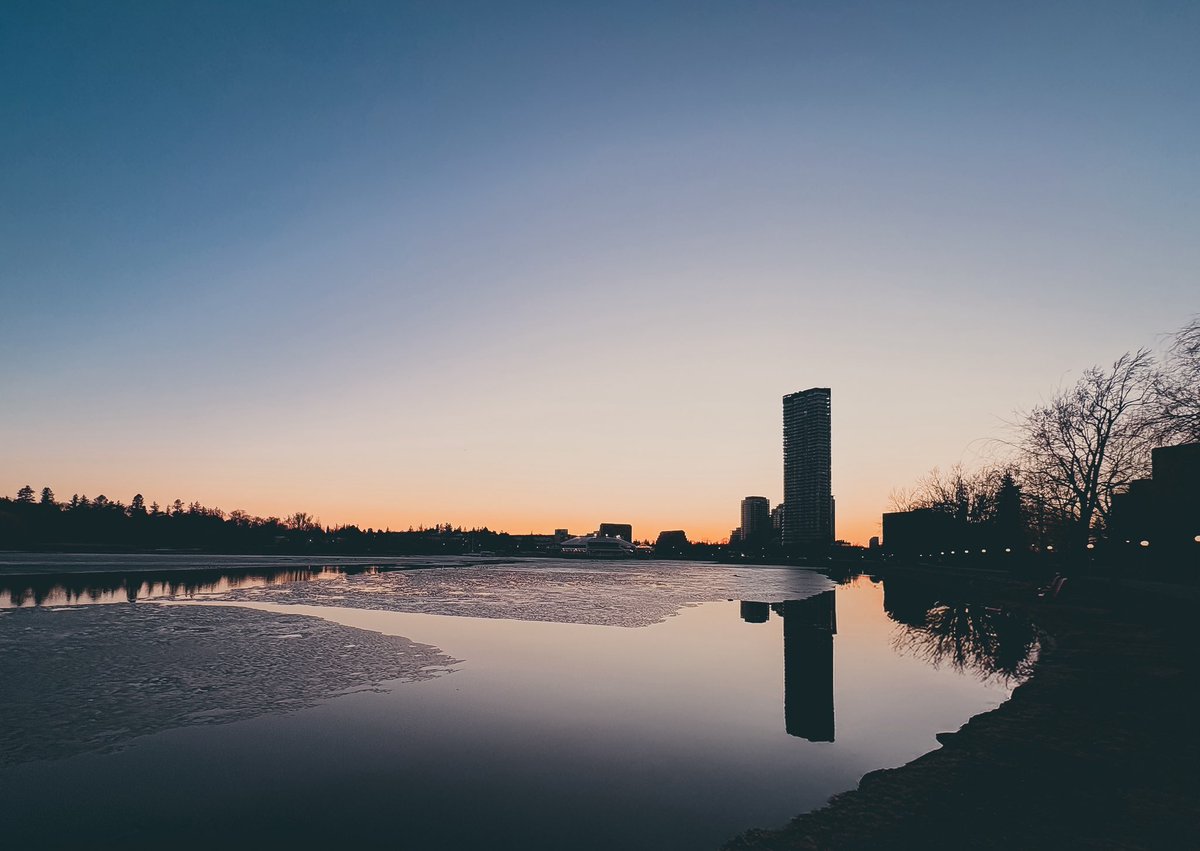 BGMediaCo's tweet image. Sunsets and reflections are probably my favourite things to photograph! ☀️📸

#photography #Sunsets #reflections #sunsetreflections