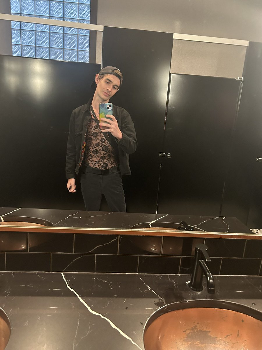 Chicago you are inside me
or whatever the gays say