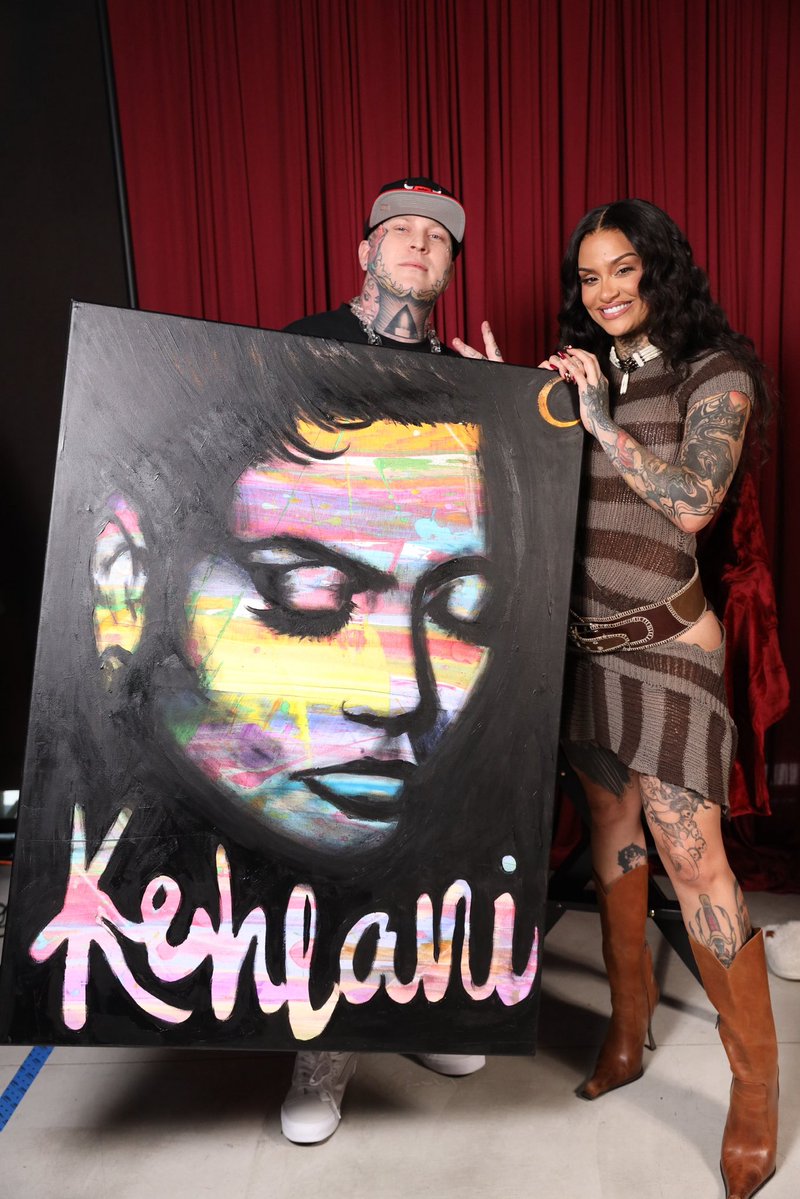 Tattooandsmoke's tweet image. Vibes were unreal 🔥 tapped in with Kehlani at Super Vinyl in Los Angeles 🎶✨ this moment was something special… energy, music, and real connection all in one place.

#AllAccessUSA #Kehlani #LosAngeles #SuperVinyl #LiveExperience