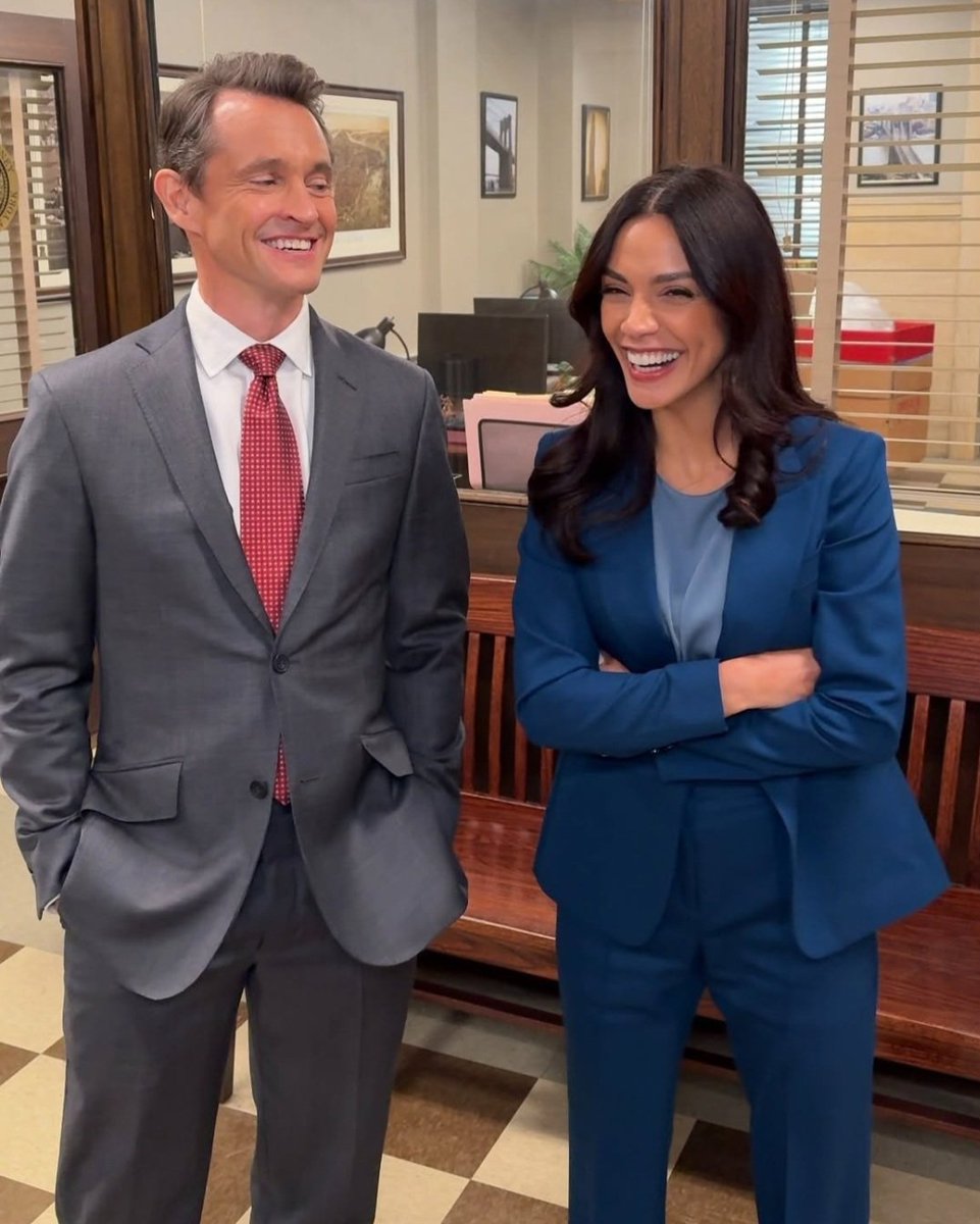 anselmo_art's tweet image. 🚨 NEW HUGH! He's smiling!!!! 🤩

TONIGHT!

#HughDancy #LawAndOrder #NolanPrice