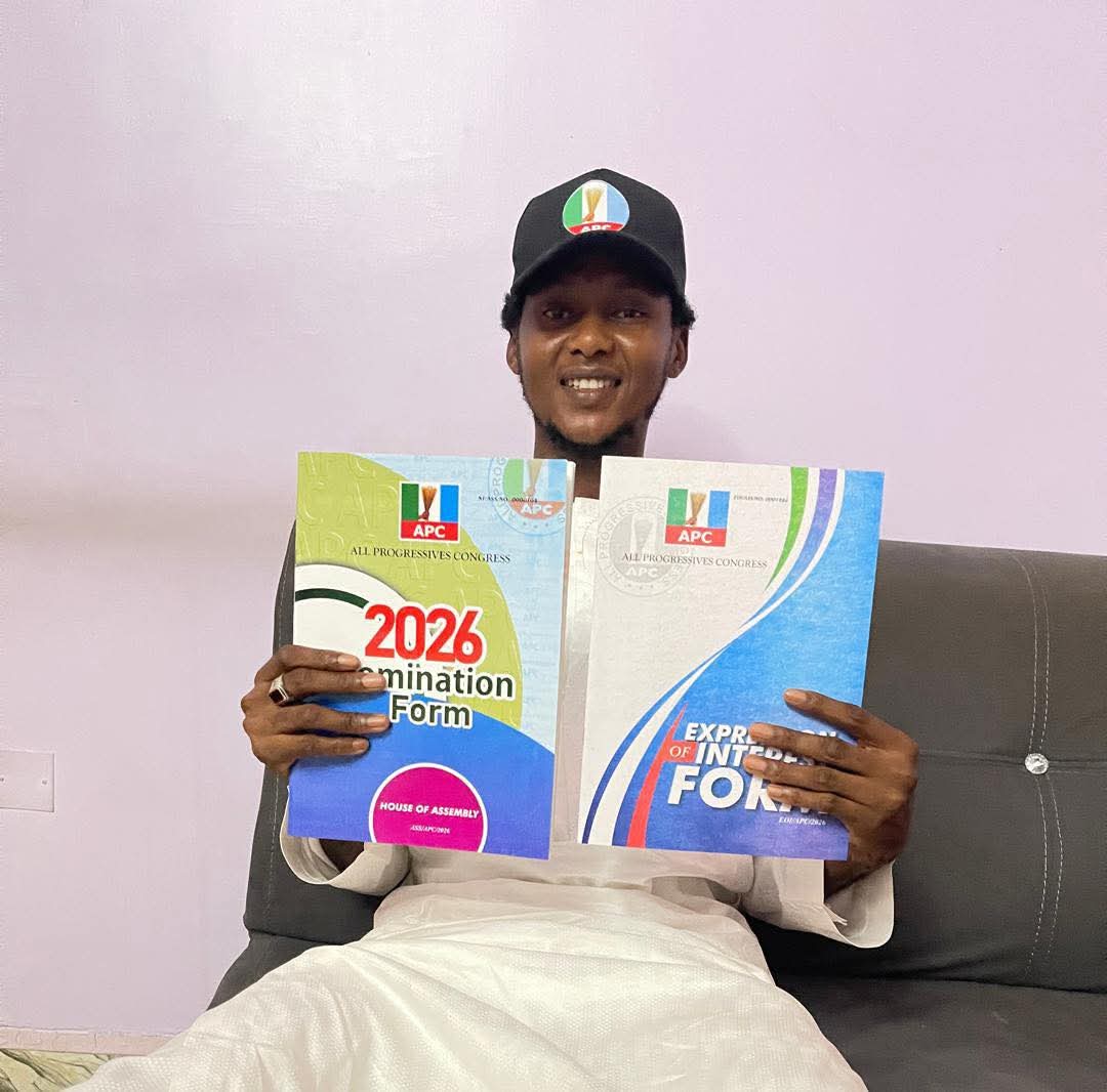 comr_suleiman's tweet photo. Heartfelt congratulations to @Hon2qur on picking the nomination form to contest for the Adamawa State House of Assembly, Yola South Constituency.
This is a bold step toward serving our people.
May Allah (SWT) grant you ease, wisdom, and make this journey beneficial to the people https://t.co/FELjwF6ZY0