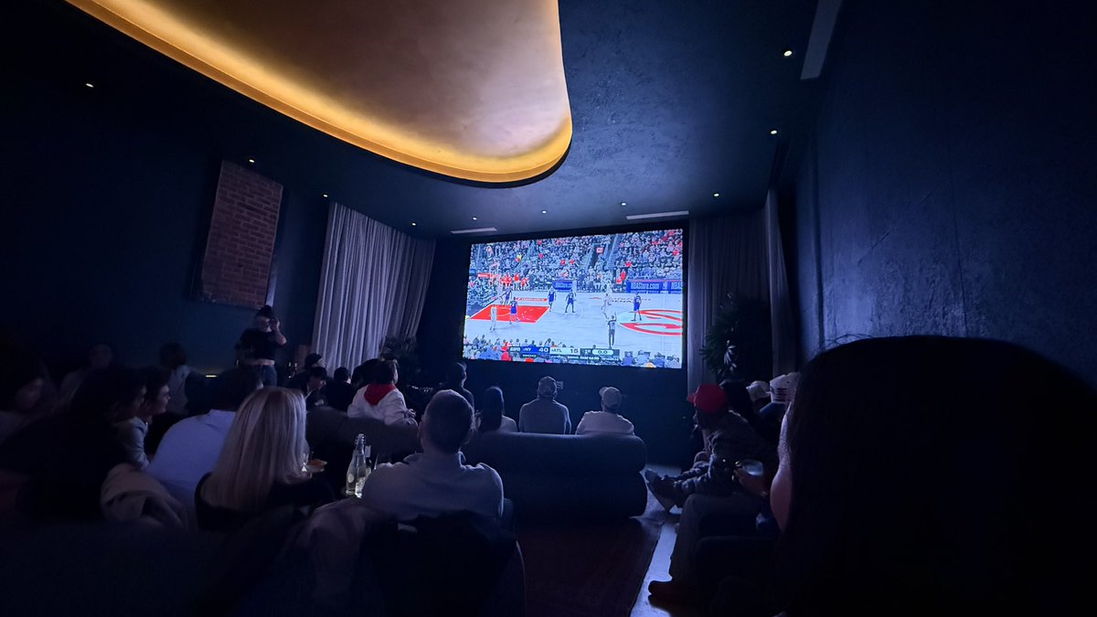 mynus_jp's tweet image. 5 year anniversary 💍 &amp;amp; @nyknicks ♥️ 
#Knicks