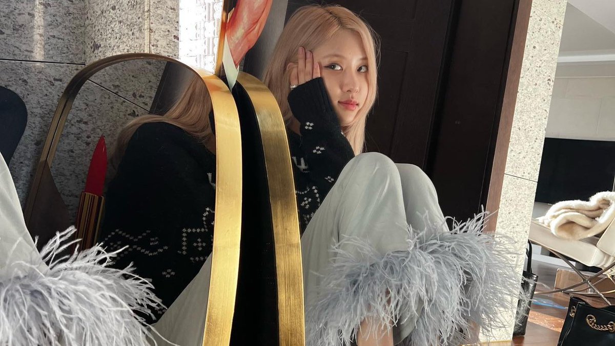 𝙹𝚄𝙻𝙸𝙴𝚃𝙰'𝚜 ♡︎ s𝕥or𝕪 tweet media