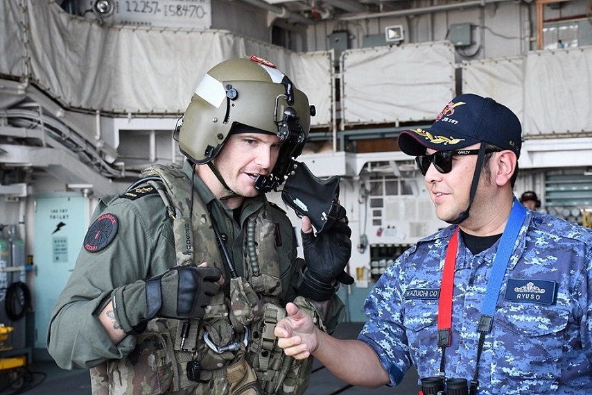 海上自衛隊　水陸両用戦機雷戦群 tweet media