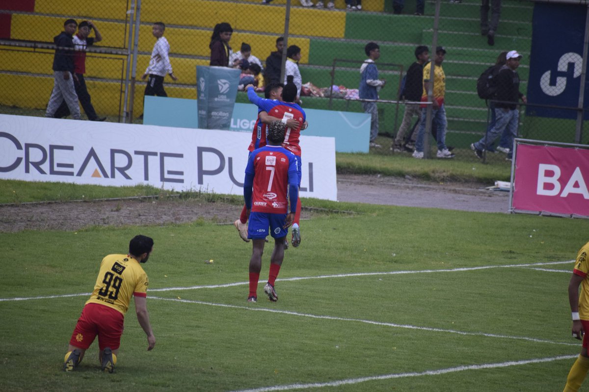 #Clausura2026| GOOOOL DE XELAJÚ MC

Al 48' en el comienzo del segundo tiempo Widvin Tebalan anota para Xelajú MC

Marquense 0 - 1 Xelajú MC

📸 Diego Vásquez