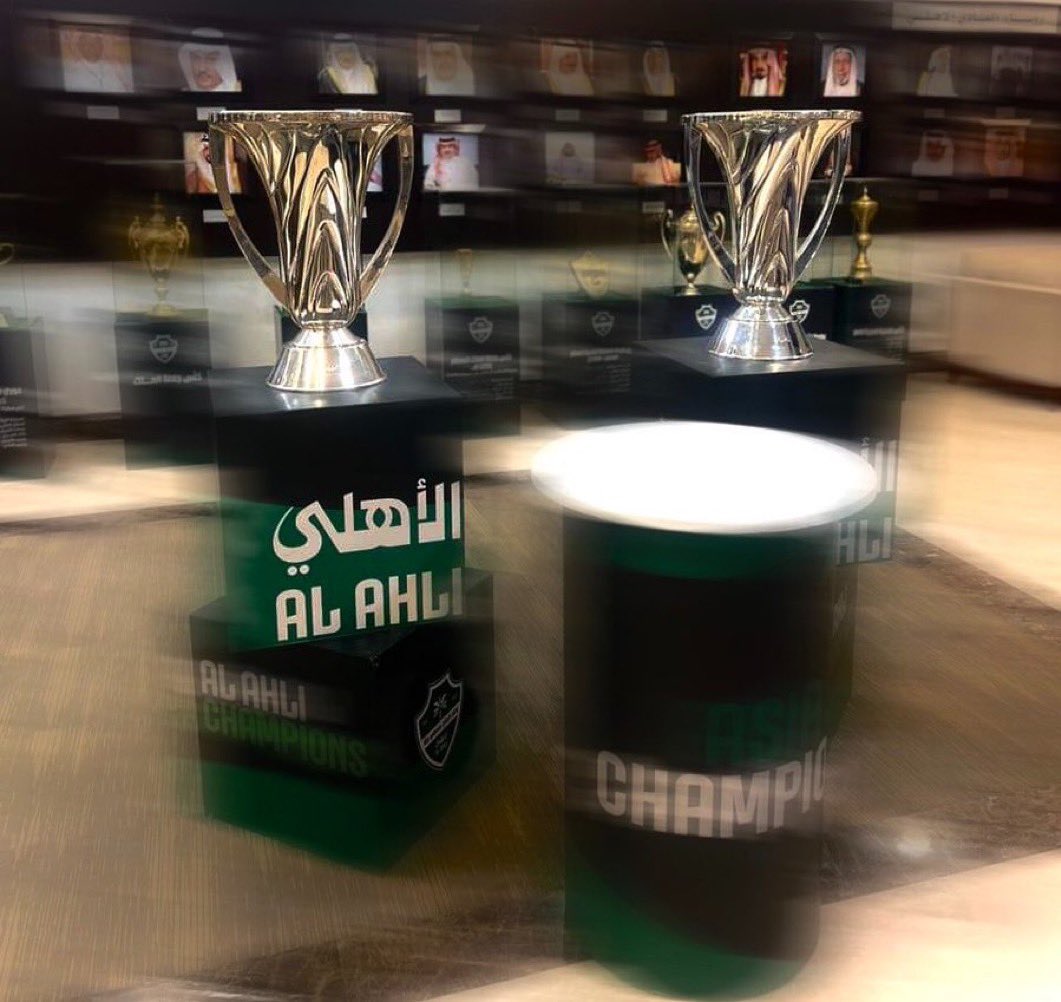 عزوز بطل النخبتين 💚 tweet media