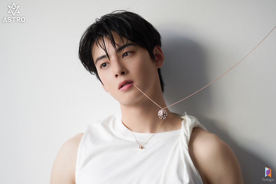 Eunwoo. (@xunwoox) / Posts / X