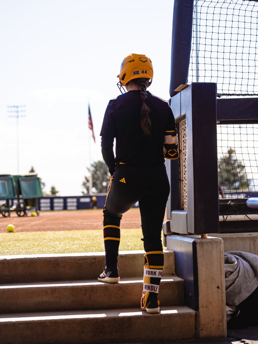 ASUSoftball's tweet image. soon. 

#forksup /// @tanya_windle