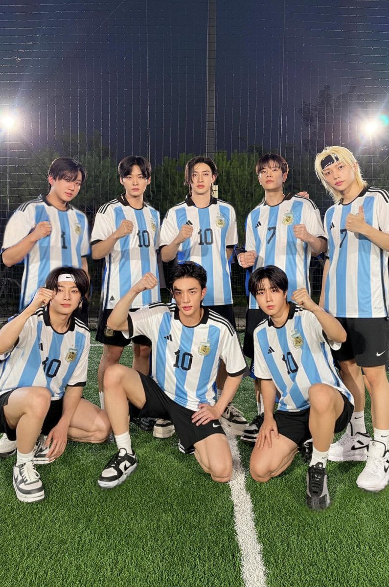 dios chicas ES CUESTIÓN DE FÉ lpm

STAY ARGENTINA SE ILUSIONA
#SKZenArgentina