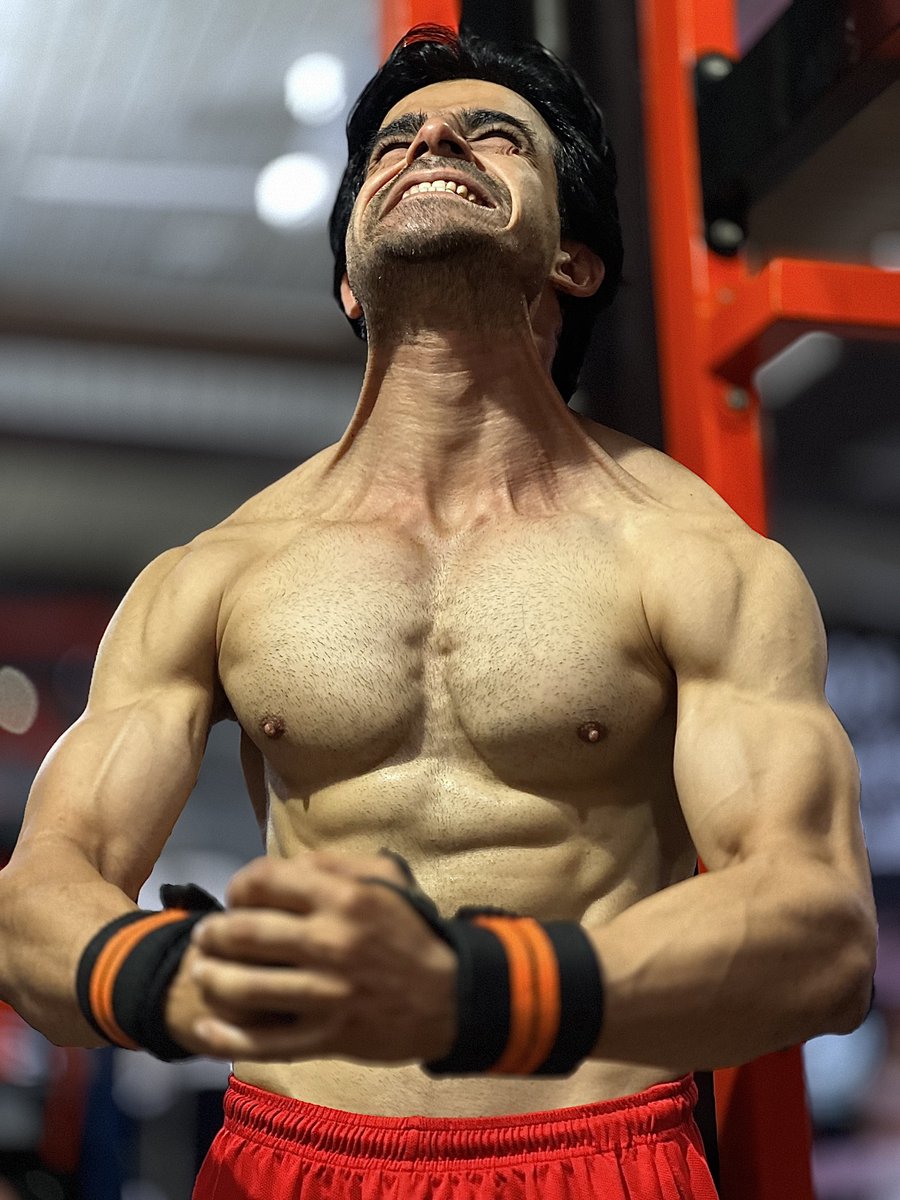 SachinHRfitness's tweet image. Train hard until your shoulders do the talking  💪 #shoulder #sachinhrfitness