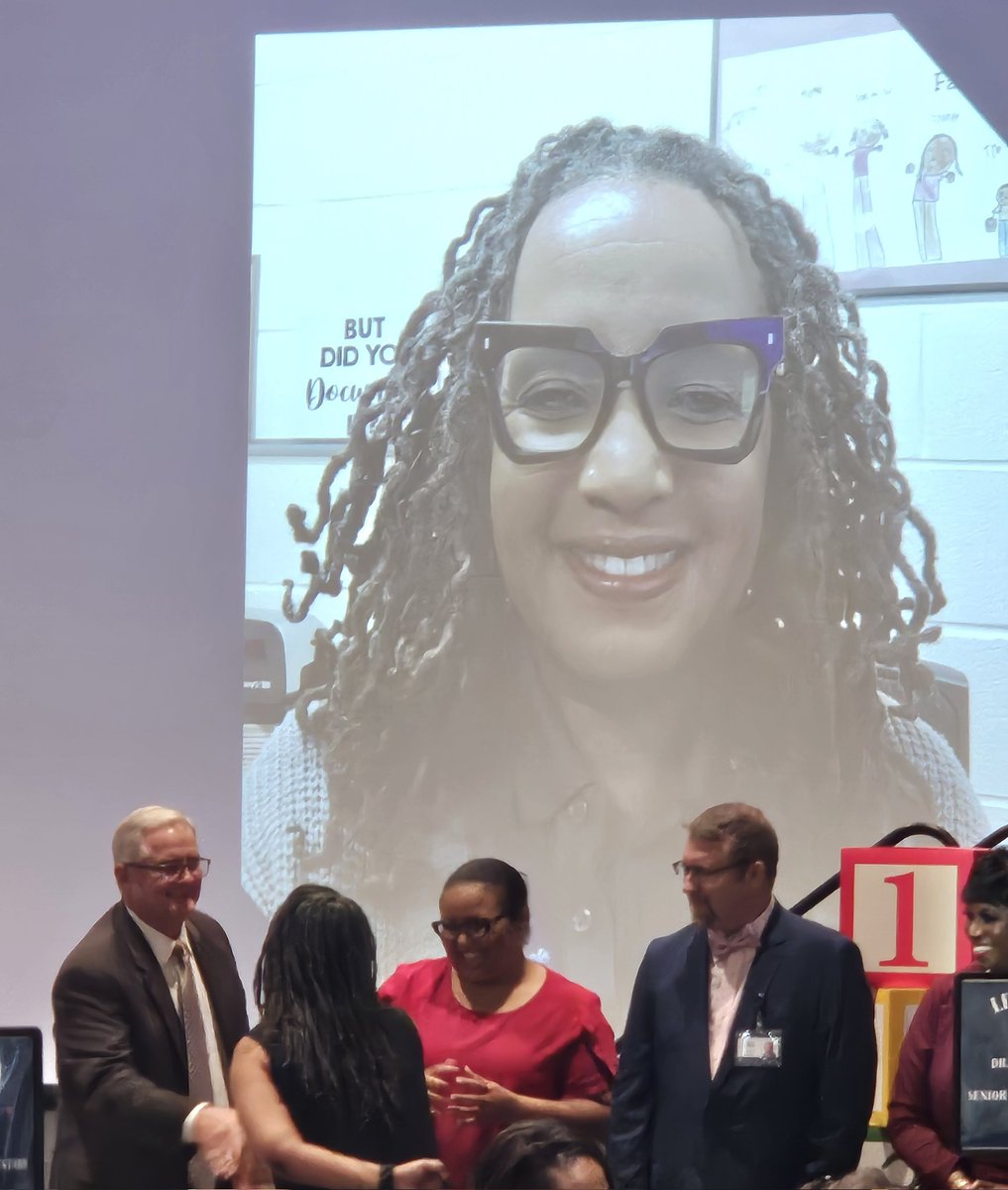 mrskjeter's tweet image. Honored to attend the 2025-2026 @RichlandTwo Teacher of the Year banquet. We celebrate and recognize our outgoing @WHS_Redhawks TOY @ProudToBTeacher. Job well done!
#Legacy #Excellence #Elite #Empowered