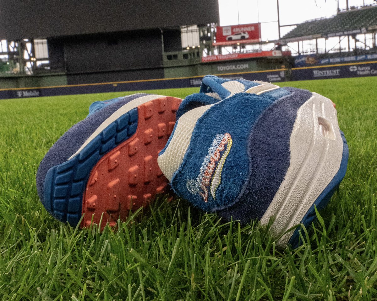 Nice Kicks tweet media