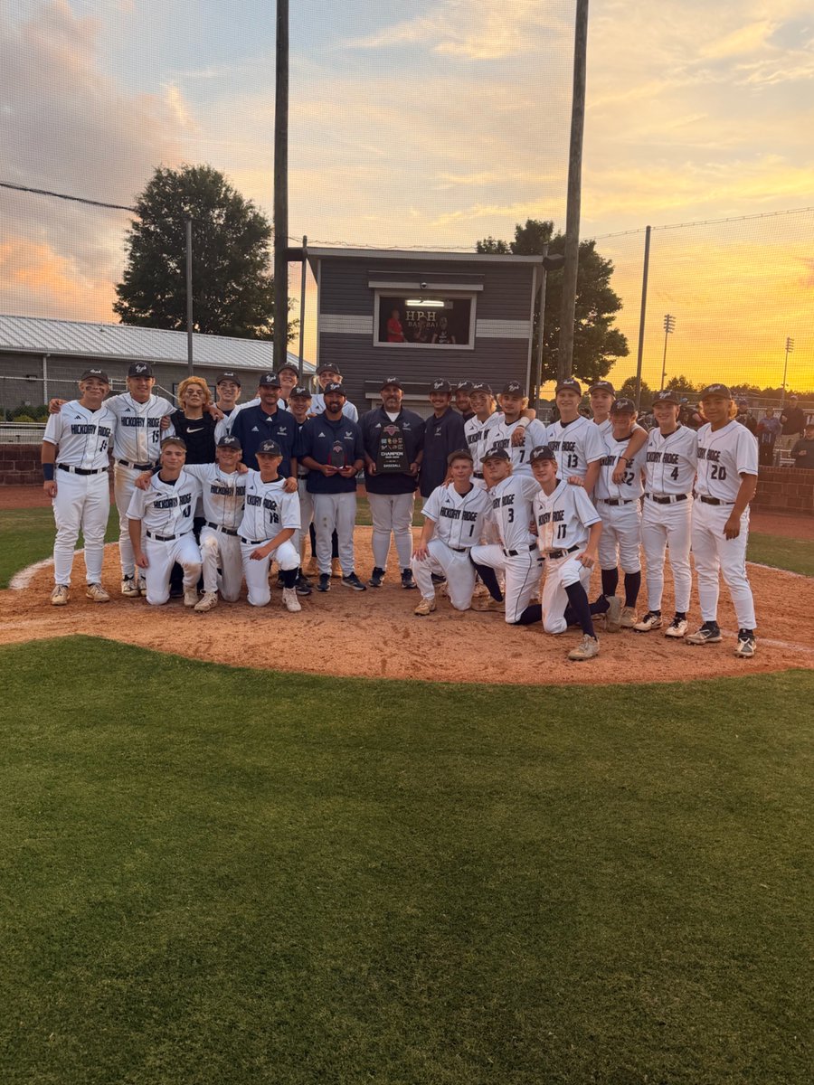 hrhsbulls's tweet photo. 4/30-   Baseball wins 8-5 tonight to win the GMAC Tounrament Championship.   Bulls finish as both the regular season and tournament champs!💍.  Congrats to both teams on a great game. https://t.co/CPEAvlveEo