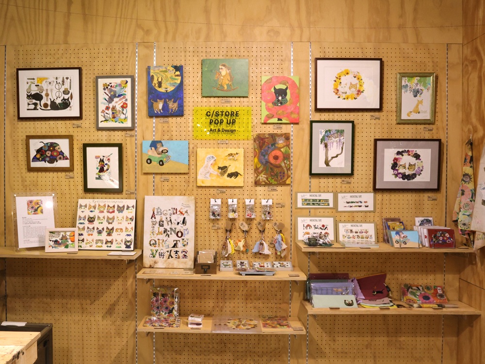 claboratoryscom's tweet photo. C/STORE – Art &amp; Design- POPUP@StableNice BLDG. 台湾 5月 本日から開催です！  
おすすめアーティスト「aya nariai」の平面作品とオリジナルグッズを展示販売いたします！
https://t.co/sqBLbDn5EE https://t.co/rMHzWnnJhV