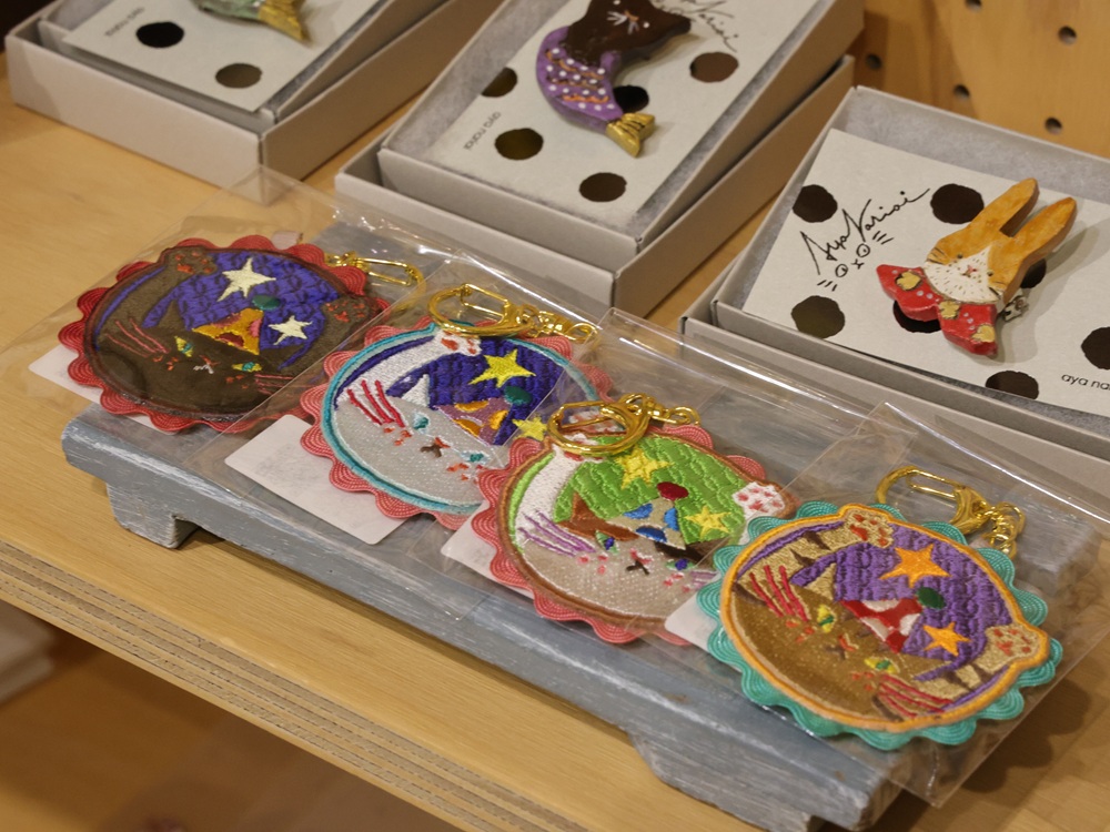claboratoryscom's tweet photo. C/STORE – Art &amp; Design- POPUP@StableNice BLDG. 台湾 5月 本日から開催です！  
おすすめアーティスト「aya nariai」の平面作品とオリジナルグッズを展示販売いたします！
https://t.co/sqBLbDn5EE https://t.co/rMHzWnnJhV