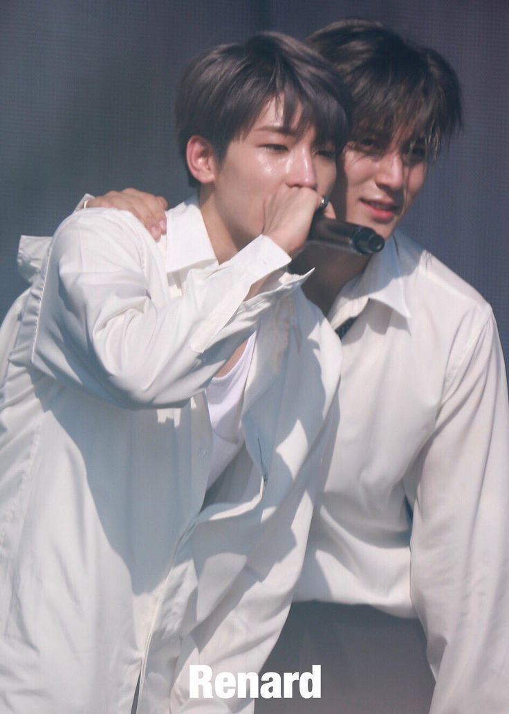 hourlyminwon 💚💜 tweet media