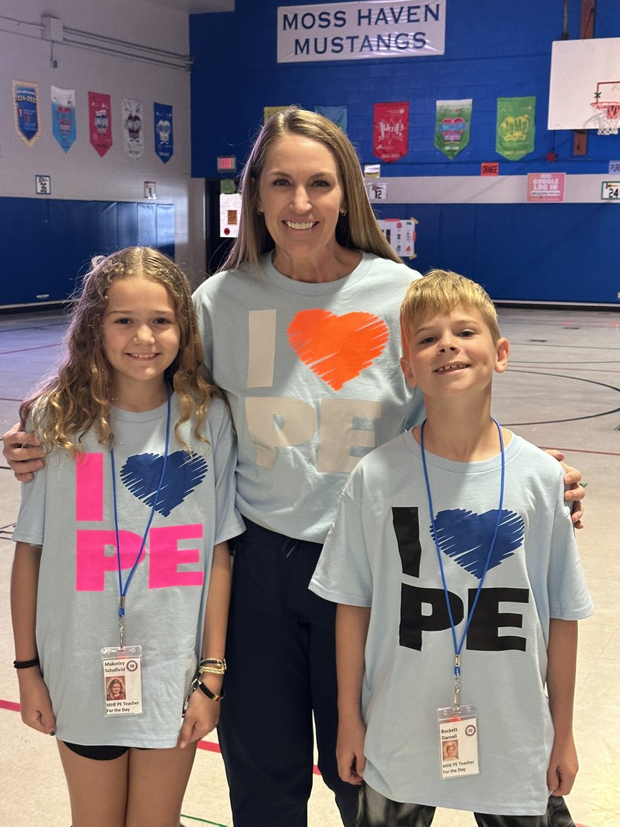 TheCoachFuller's tweet photo. Annual MHE Kids Takeover Day! Our PE Teachers for the Day got the full experience…teaching parachute and preparing for Field Day. They were a huge help and brought so much joy to our gym today! #mhepe #risddreambig #physed #risdmoves https://t.co/dHqhK2XYmy