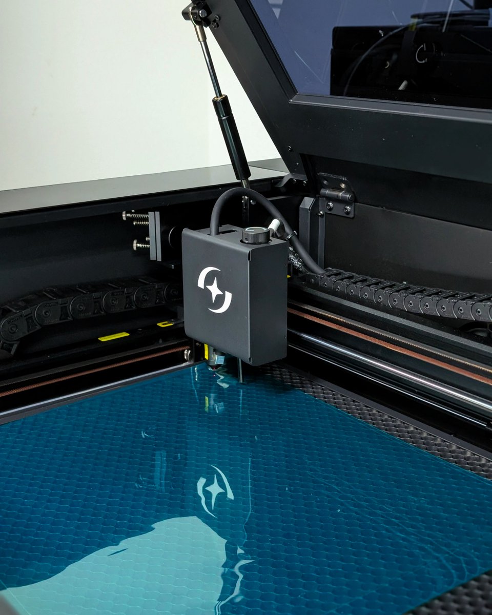 MatterHackers tweet media