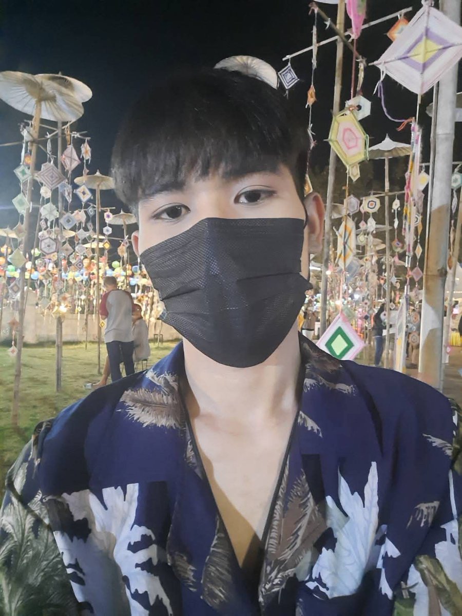ฉลาม tweet media