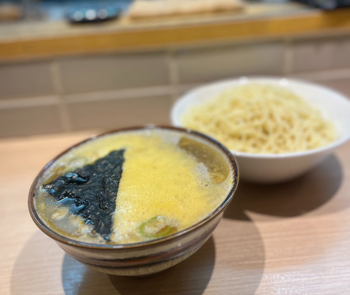 桜上水 船越 tweet media